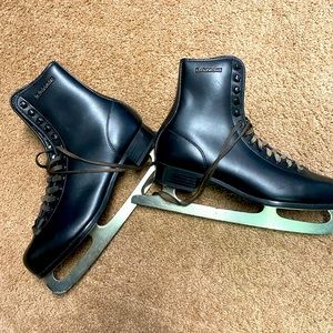 Vintage Lange ice skates